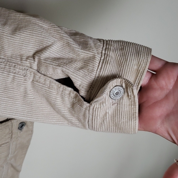 Gap Sherpa lined corduroy jacket, button front, neutral, women's size small - Picture 5 of 7